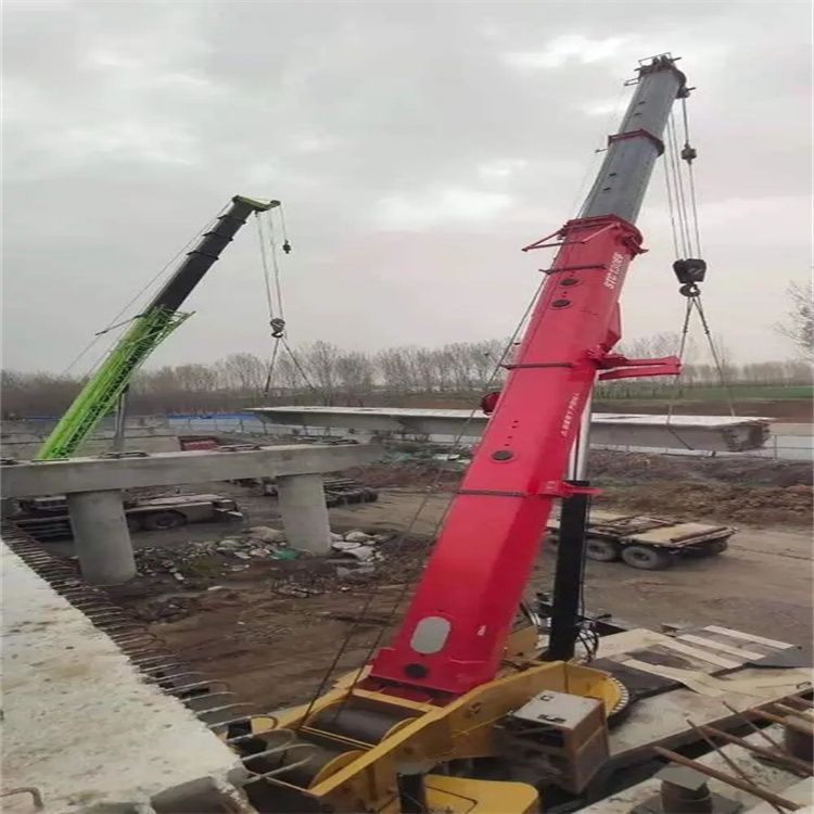 樟木头镇钢构件起吊,吊点采用几点绑扎